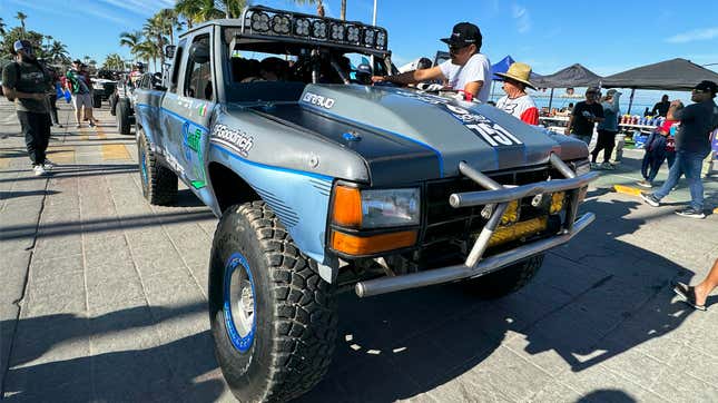 Image for article titled Here&#39;s Every Cool Thing I Saw At The Start Of The Baja 1000