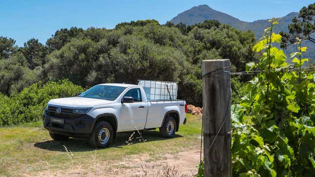 Image for article titled Ford Still Makes A Single Cab Ranger, But It&#39;s Called The Volkswagen Amarok